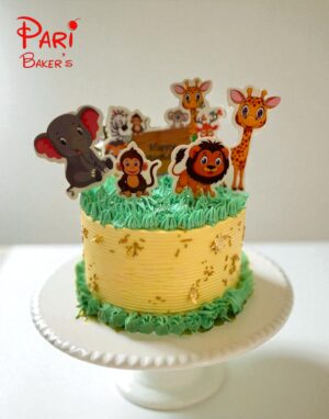 jungle themed animal cake